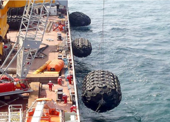Ocean Platfprm حماية قابل للنفخ زورق درابزين 0.05mpa مصدات مطاطية للأحواض