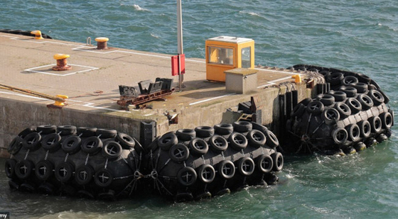 شبكة الإطارات يوكوهاما الهوائية المطاط الحاجز لرسو السفن 0.05mpa أنواع مصدات السفن